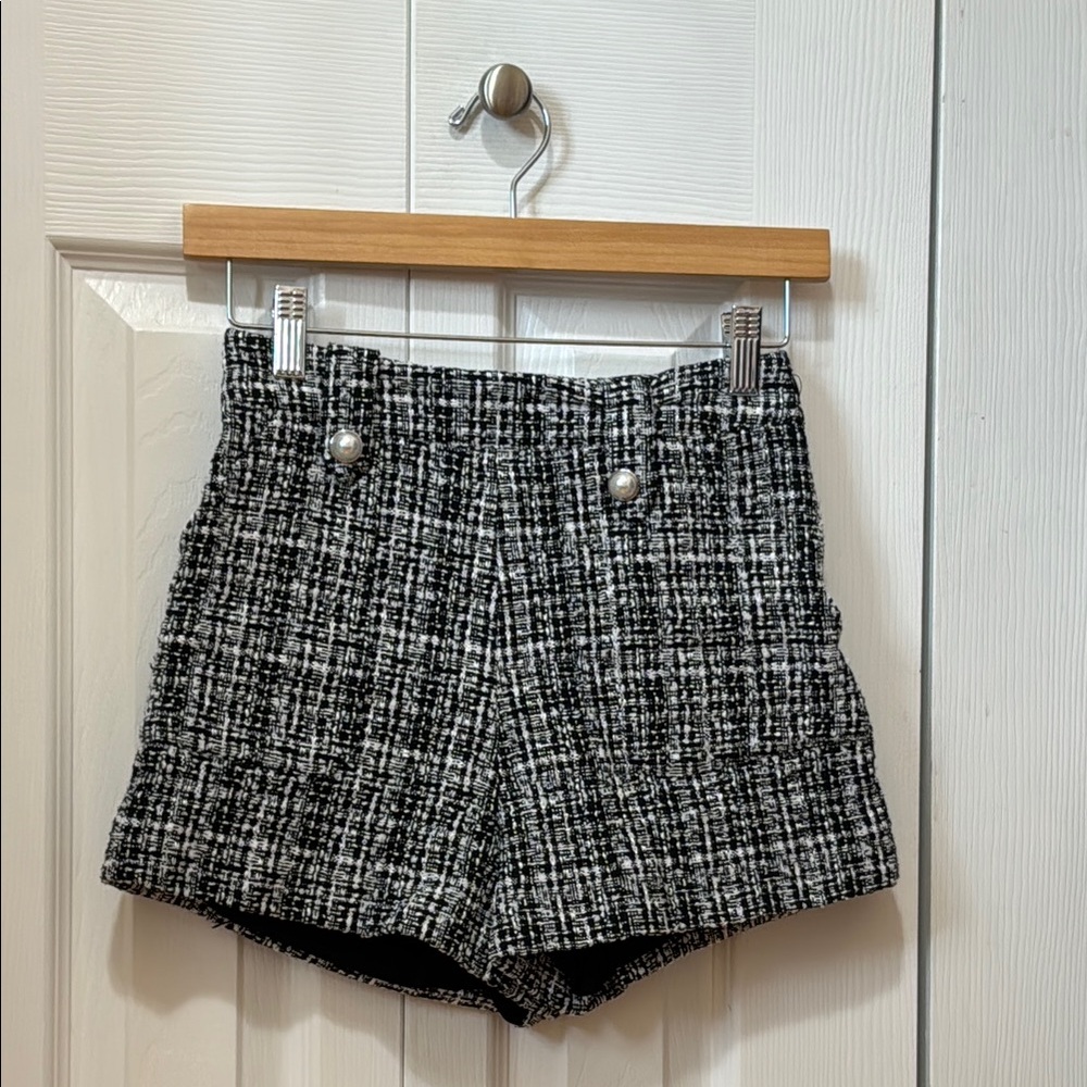 Forever 21 Black and White Tweed Women Shorts